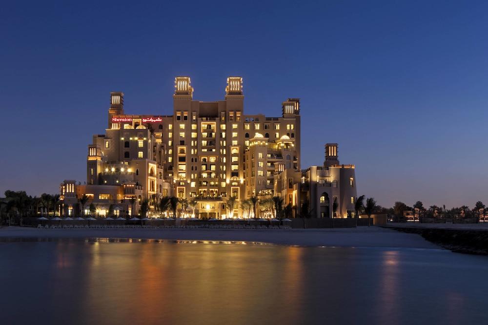 Sheraton Sharjah Beach Resort & Spa - Exterior