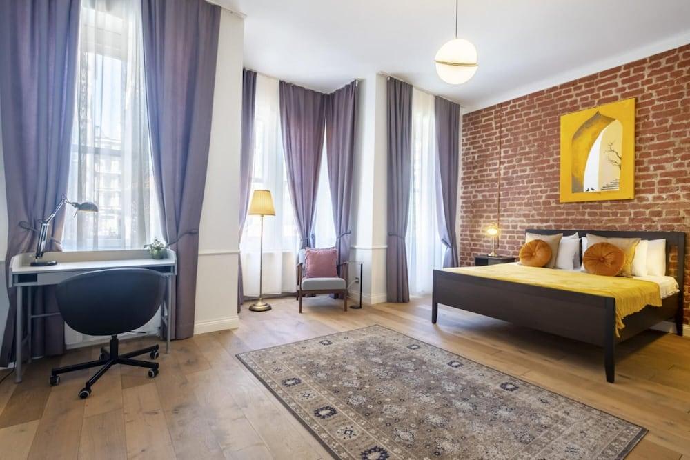 Missafir Historical and Central Flat in Beyoglu - Room