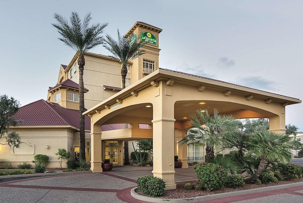 La Quinta Inn & Suites by Wyndham Phoenix Mesa West - Featured Image