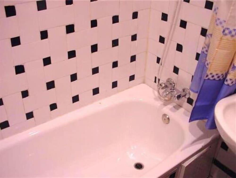 Hotel Volubilis - Deep Soaking Bathtub
