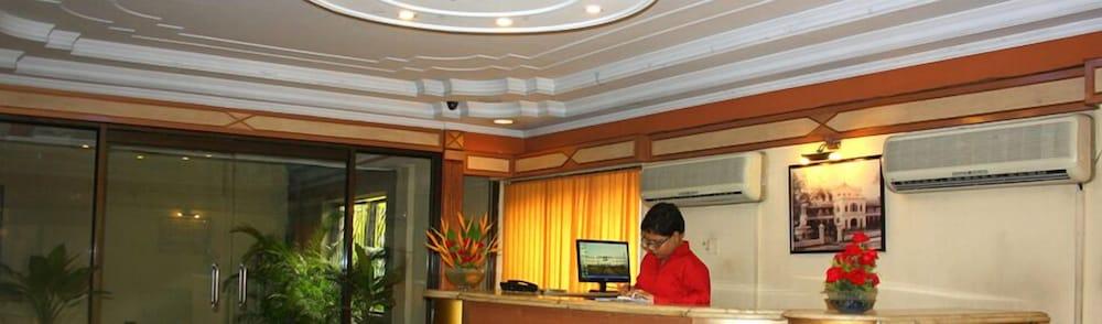 Pallavi International Hotel - Reception