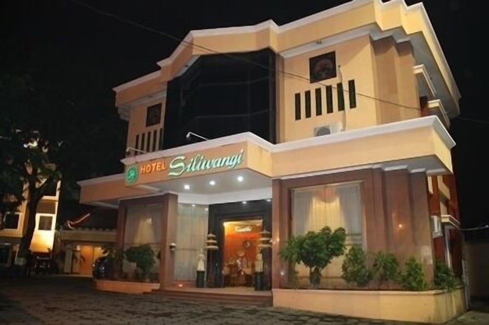 New Siliwangi Hotel & Restaurant - Featured Image
