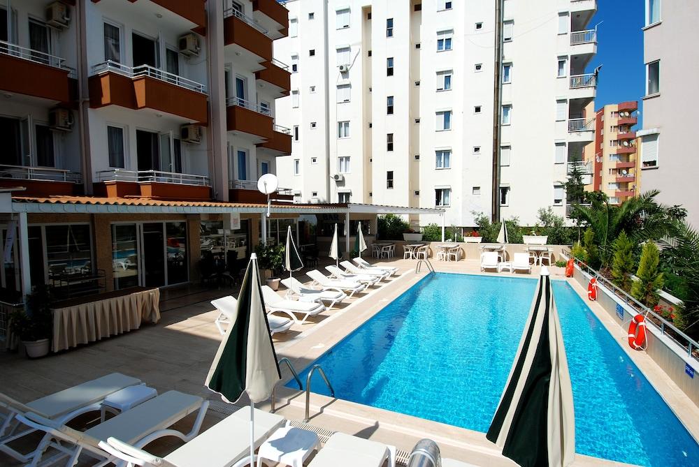 Lara Diamond Hotel - Outdoor Pool