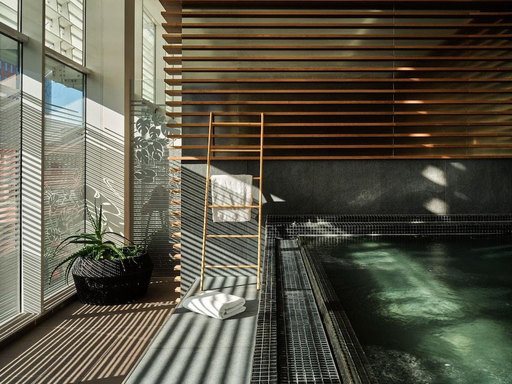Roomers, Frankfurt, a Member of Design Hotels - Pool