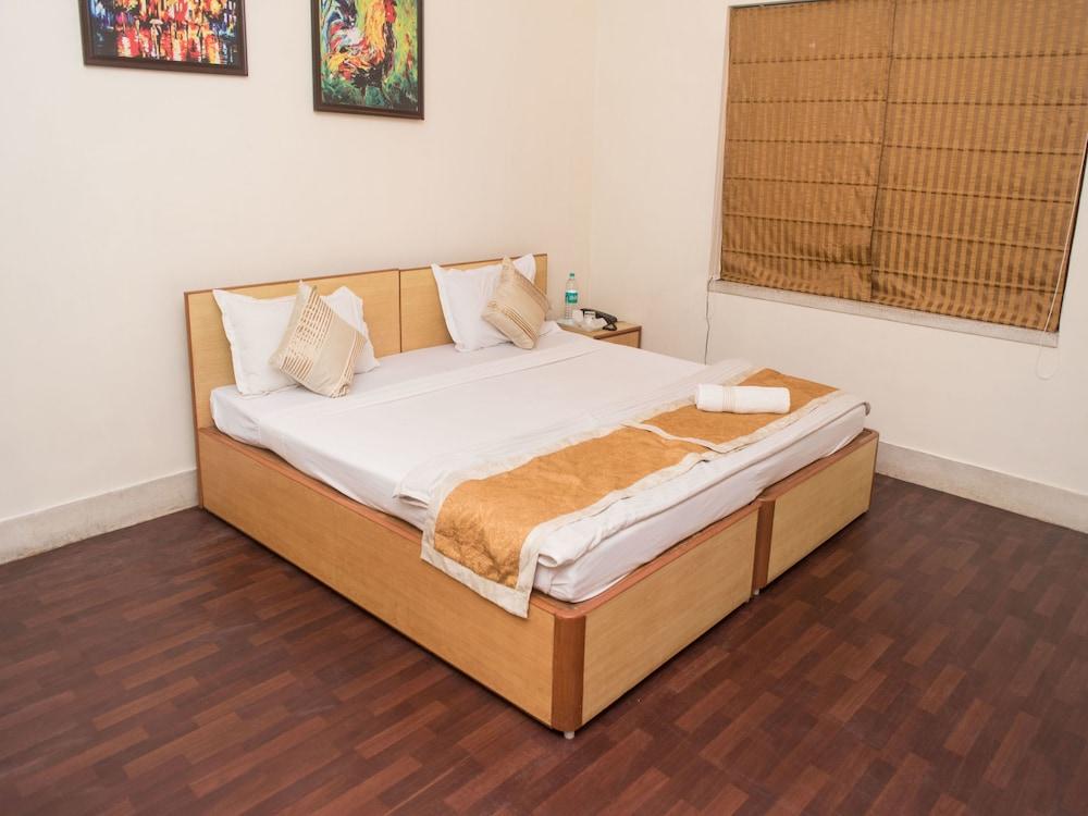 OYO 6477 Guest Accomodation FE 173 - Featured Image