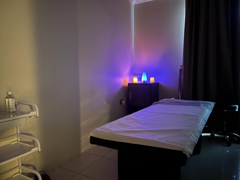 Remaj Hotel - Massage