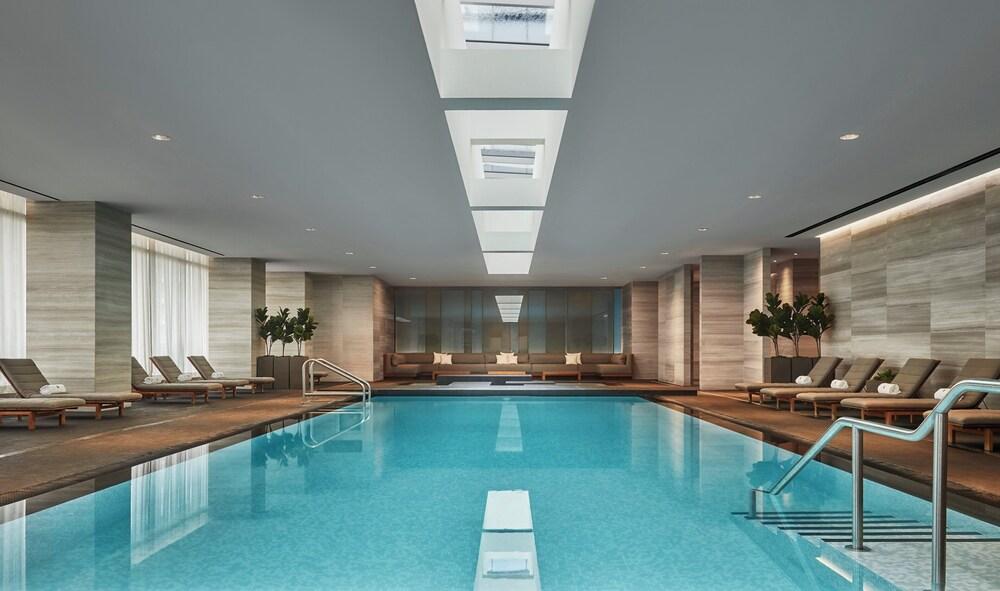 Four Seasons Hotel Toronto - Indoor Pool