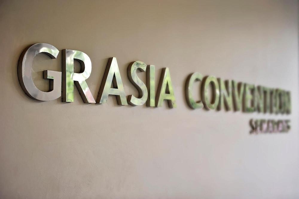 Hotel Grasia Semarang - Interior