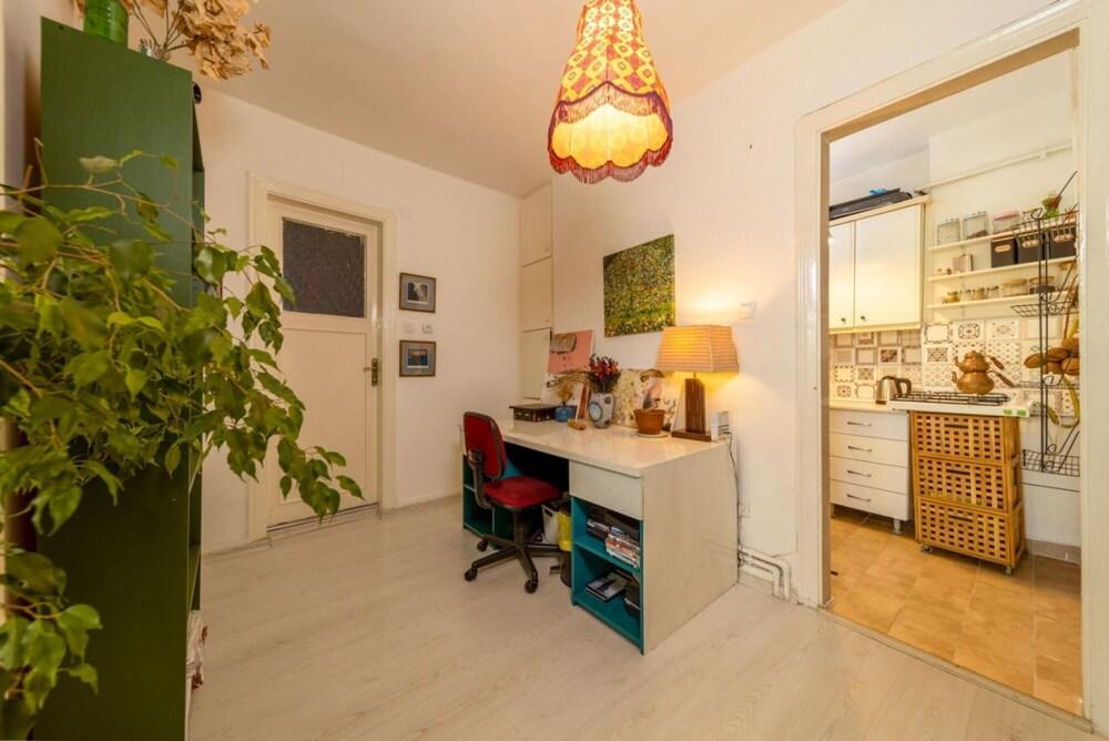 Charming Flat With Refreshing View in Kadikoy - Room