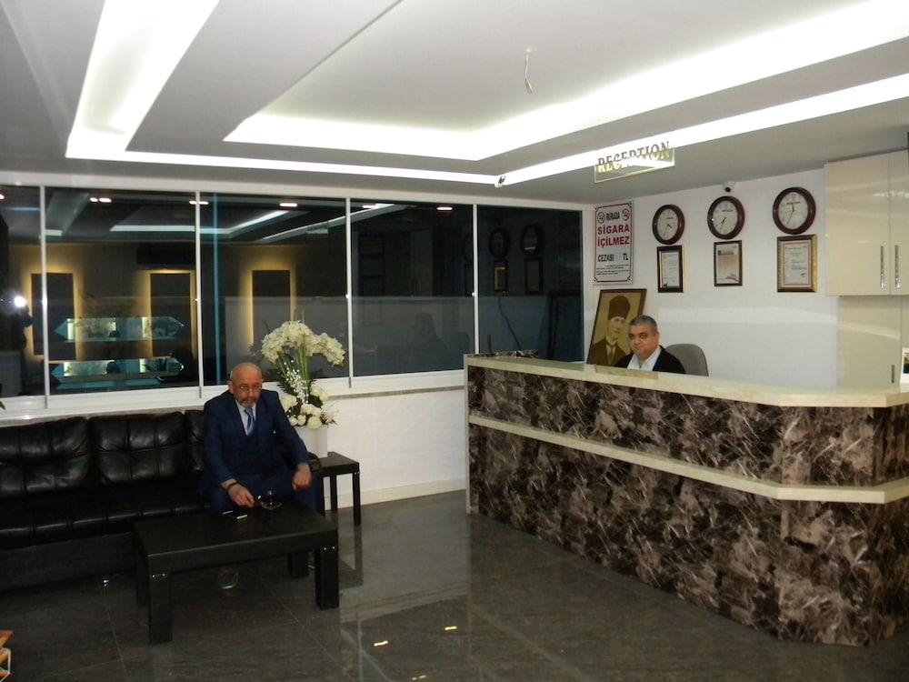 Sava Hotel - Lobby Sitting Area