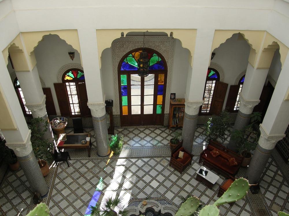 Ryad Mabrouka - Interior
