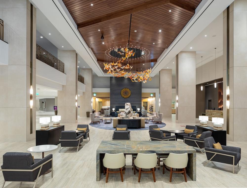 Harrah's Cherokee Casino Resort - Lobby Sitting Area