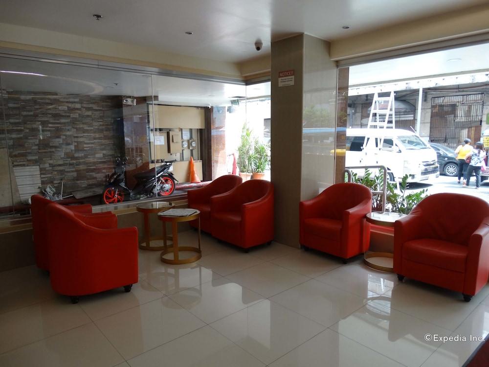 DCircle Hotel - Lobby Sitting Area