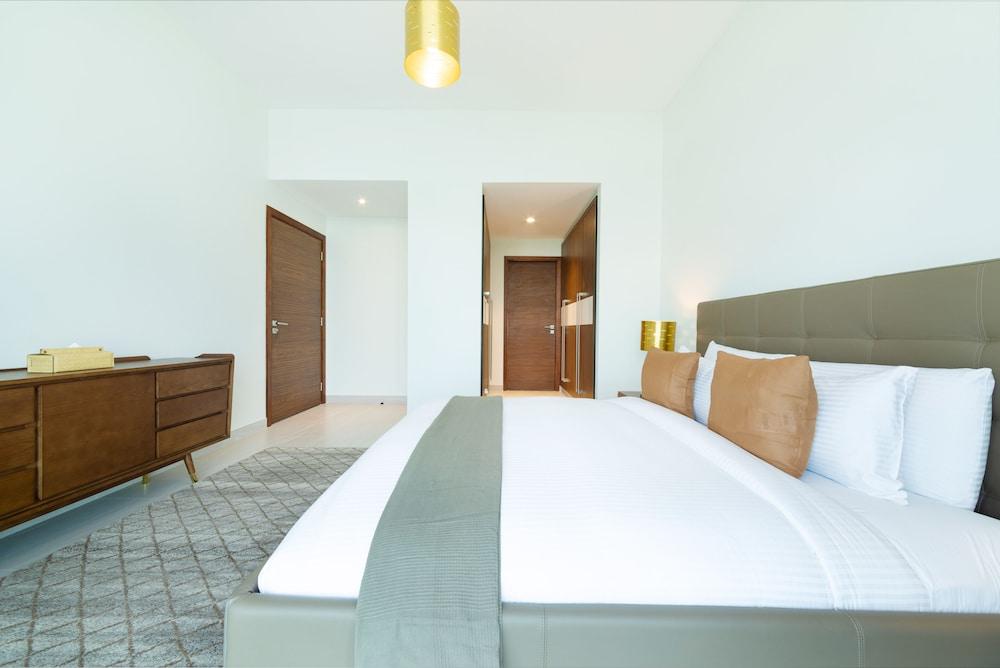 Maison Privee - Superb 1BR apartment overlooking Zabeel Park and Dubai Frame - Room
