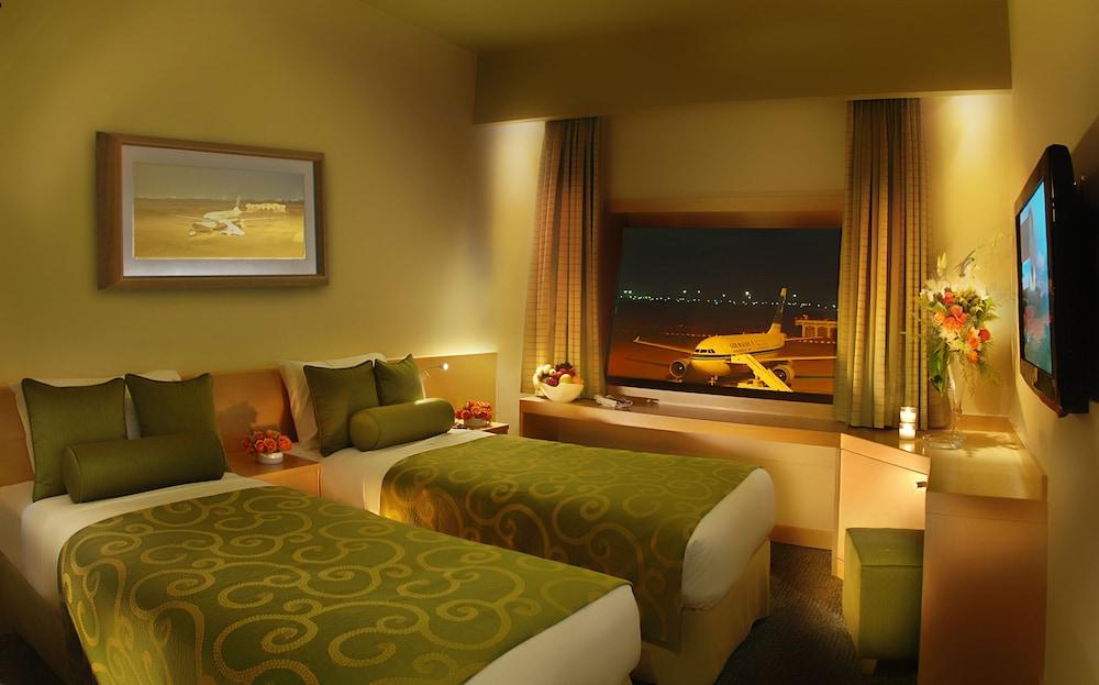 Safir Airport Hotel - Featured Image