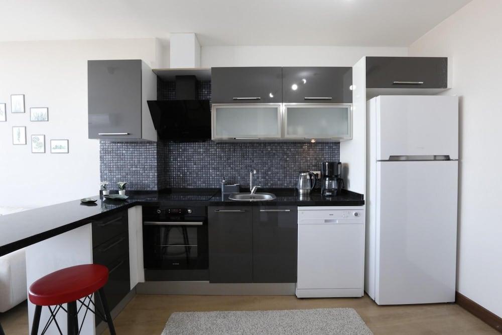 Lovely and Central Flat With City View in Atasehir - Room
