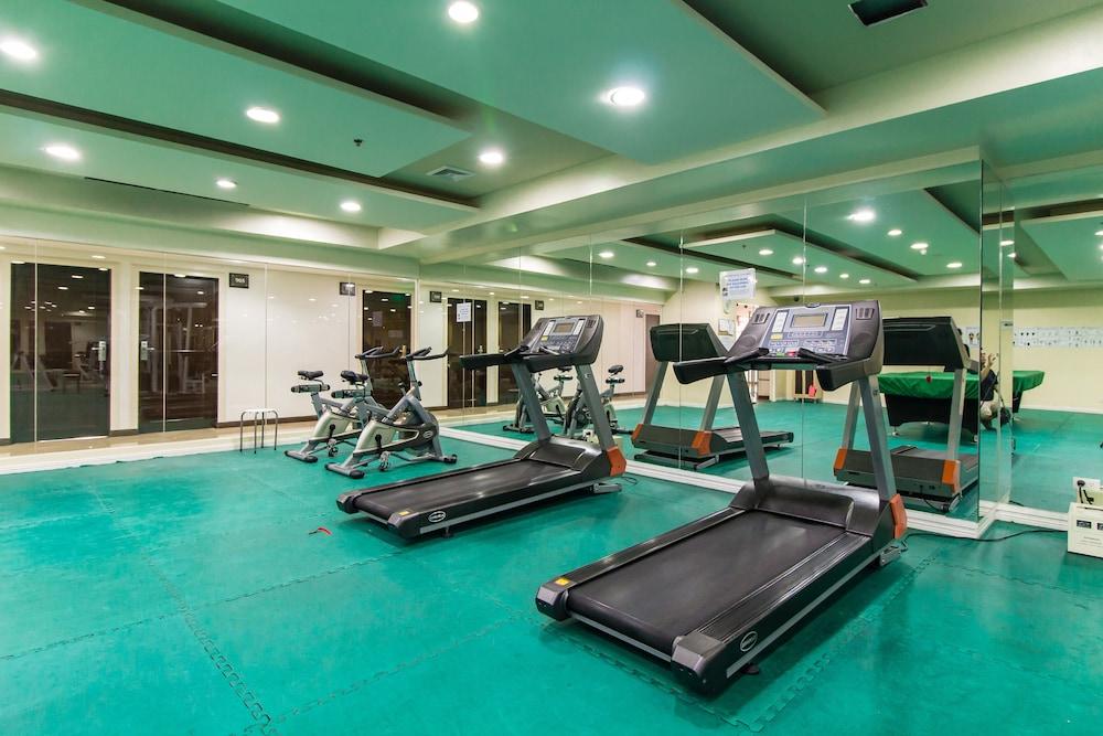 Pacific Bay Grand Suites - Gym