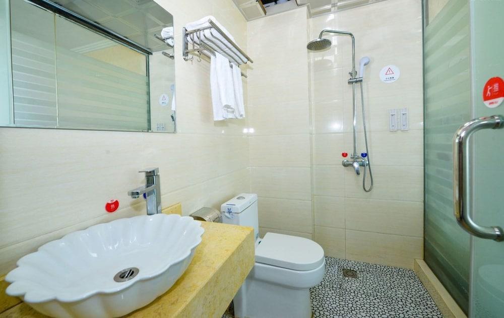 Guilin Xin Lin Hotel - Bathroom