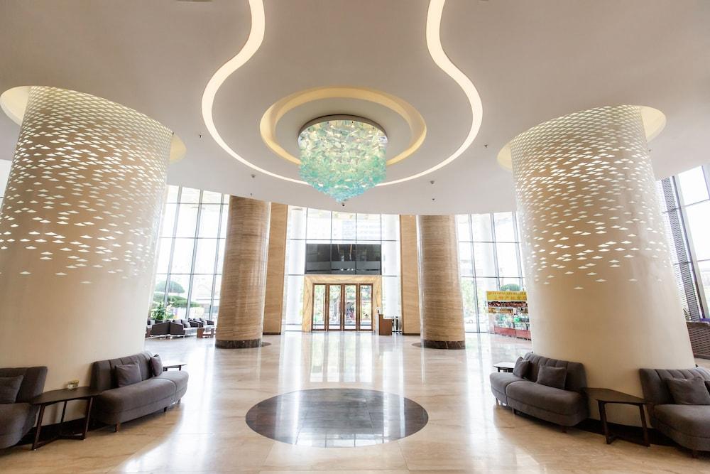 Muong Thanh Luxury Vien Trieu Hotel - Interior Entrance