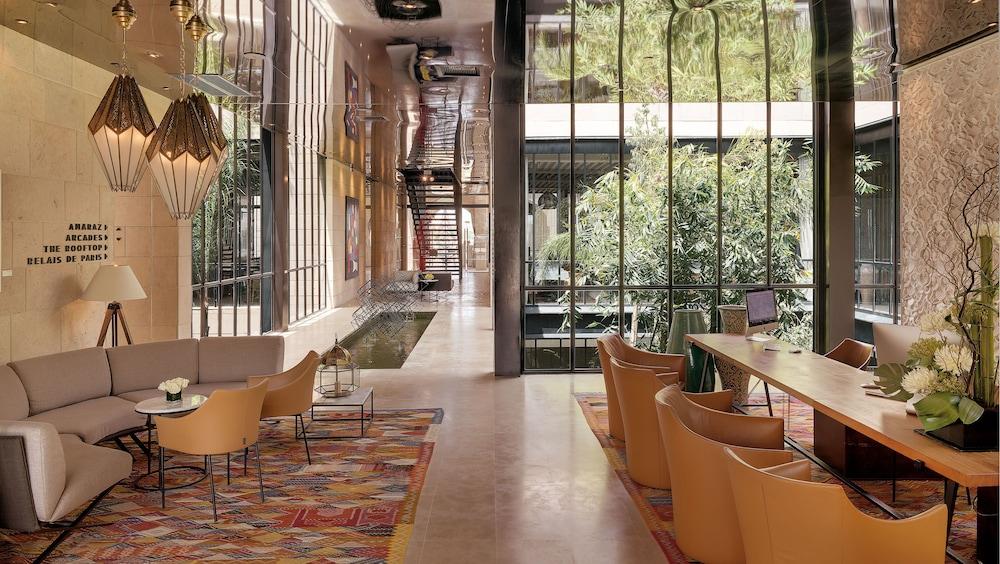 Hotel Sahrai - Lobby Sitting Area