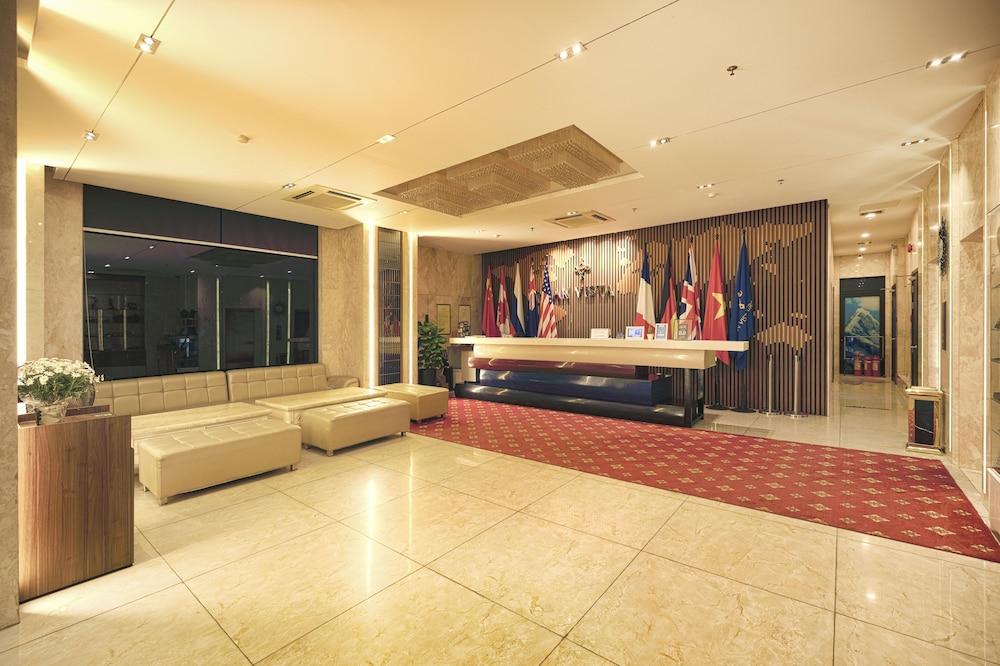 An Vista Hotel - Lobby Sitting Area