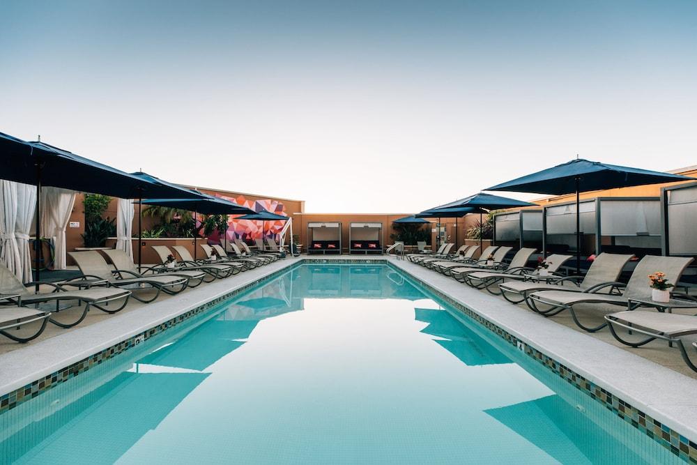 Four Seasons Hotel Silicon Valley at East Palo Alto - Outdoor Pool