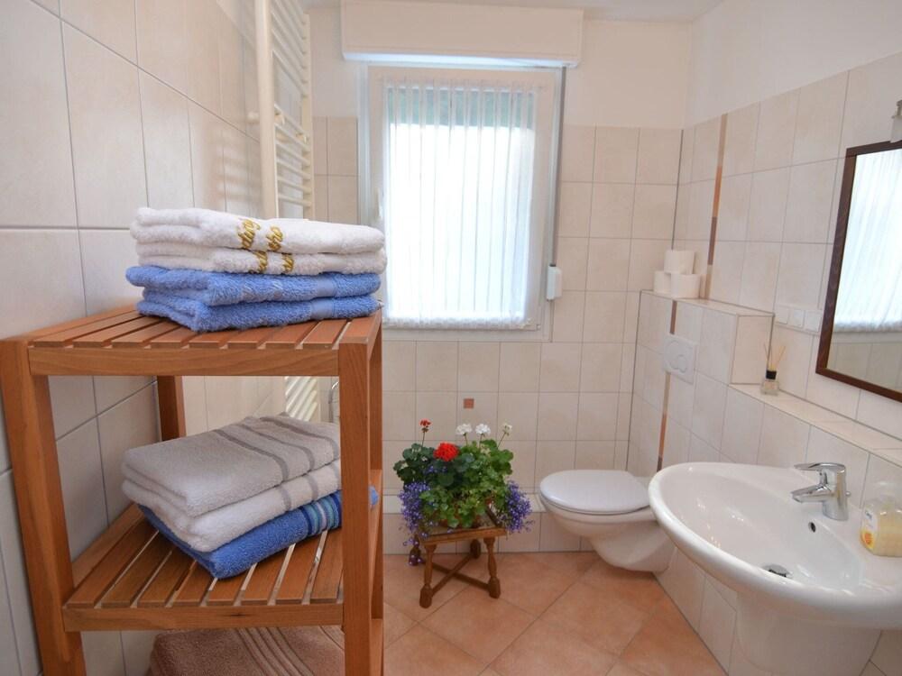 Appealing Apartment in Bestwig-ramsbeck With Terrace - Bathroom