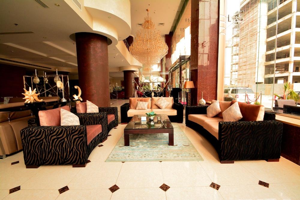 Millennia Olaya Hotel - Lobby Sitting Area