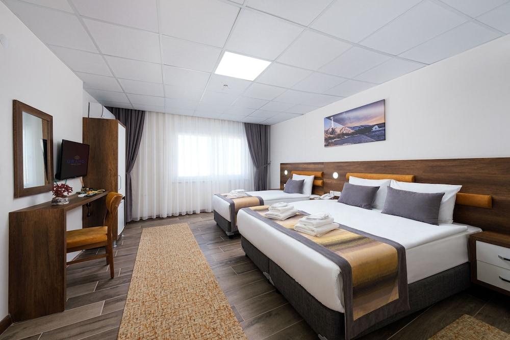 Grand Gulluk Hotel & Spa - Room