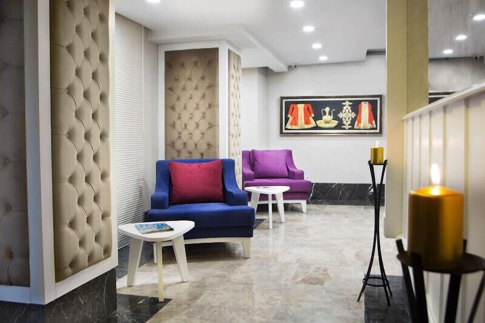 Astan Hotel Galata - Lobby Sitting Area