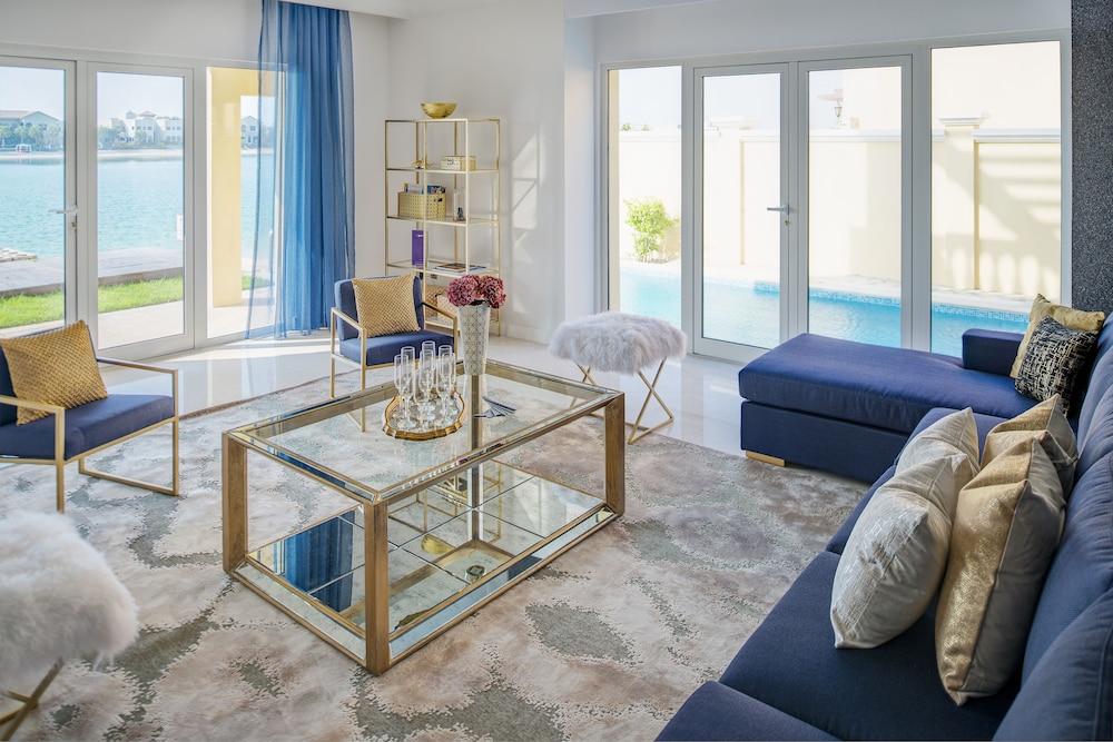 Dream Inn Dubai - Palm Villa Frond E - Featured Image