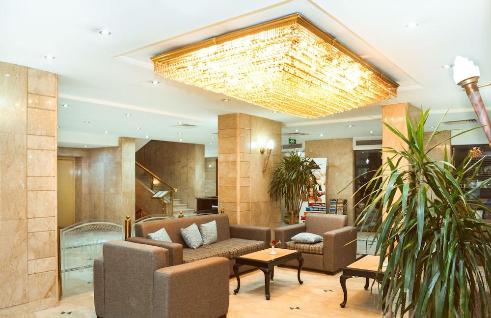 Gawharet Al Ahram Hotel - Lobby Sitting Area