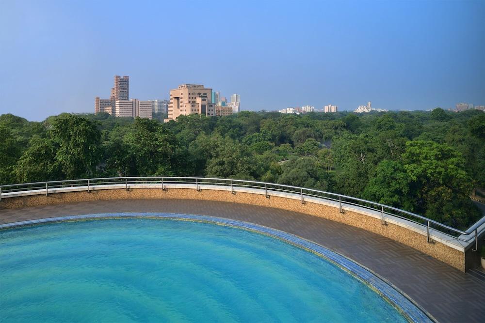 Le Meridien New Delhi - Pool