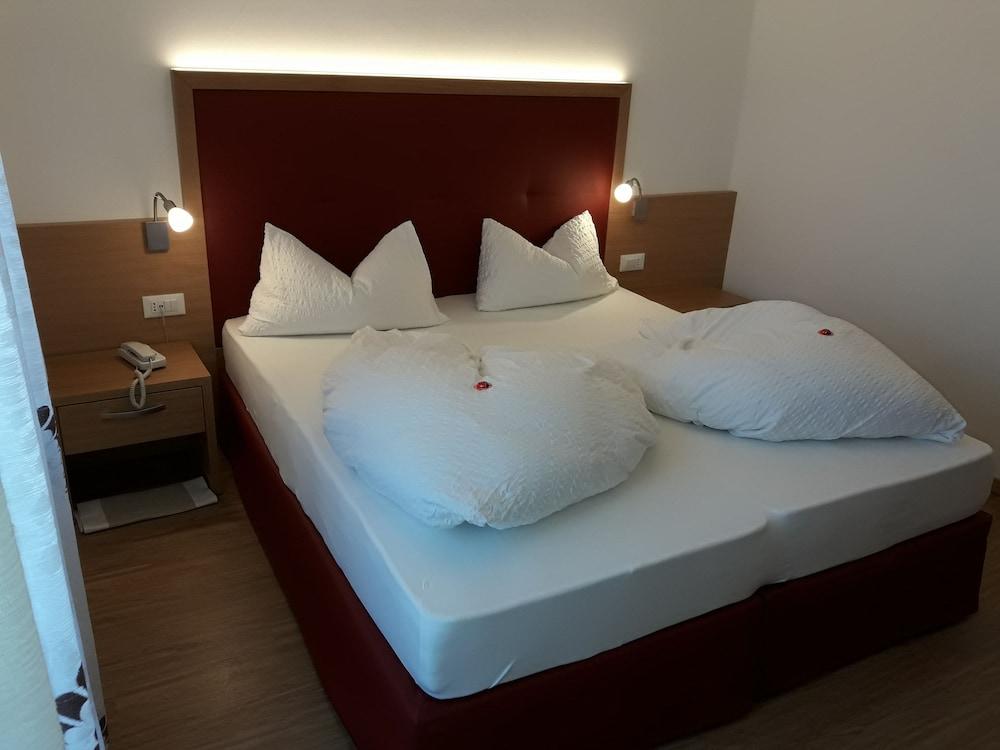 Hotel Garni Lux - Room