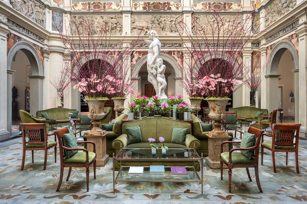 Four Seasons Hotel Firenze - Lobby
