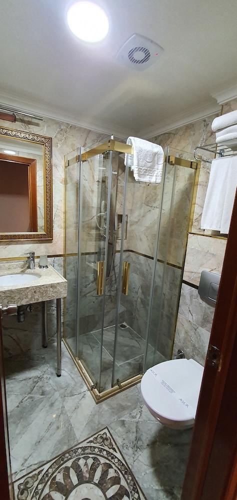 Asur Hotel - Bathroom