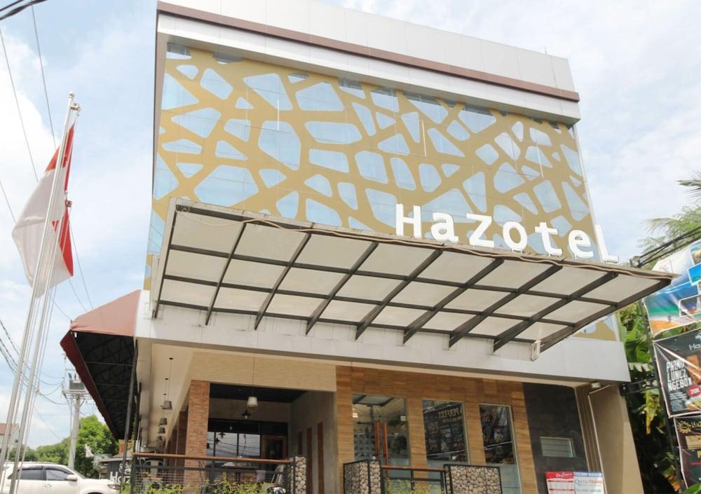 Hazotel Semarang - Featured Image