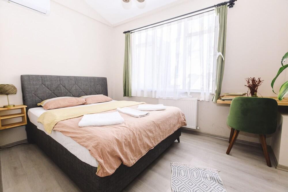 Cozy Private Room at  Taksim - Room
