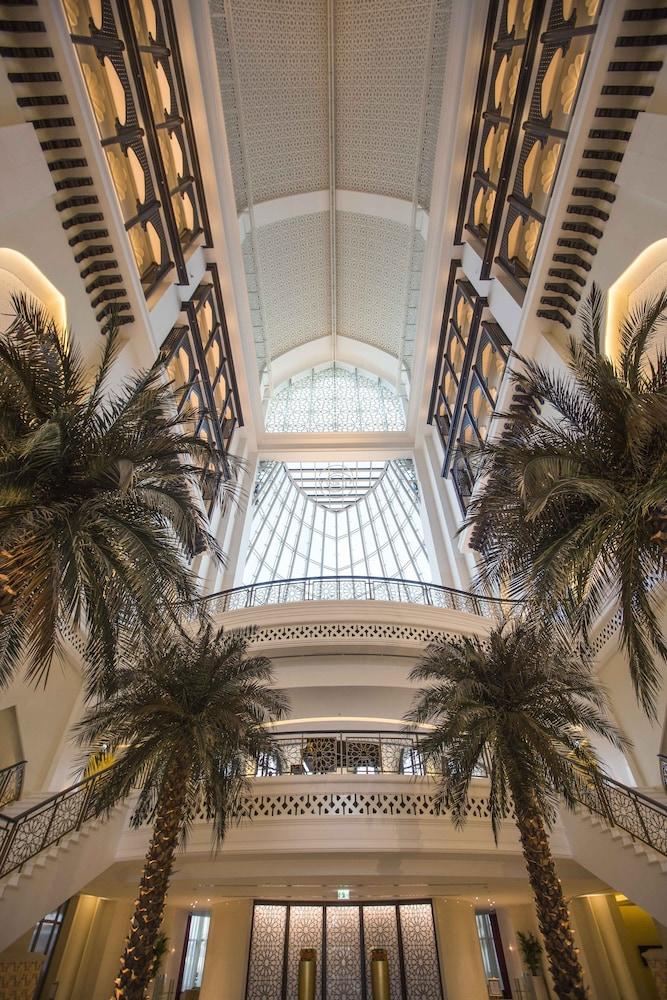 Bab Al Qasr Hotel - Lobby
