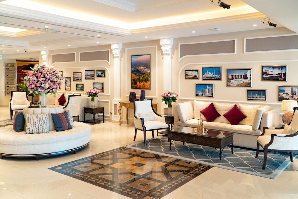 Al Ain Palace Hotel - Lobby Sitting Area