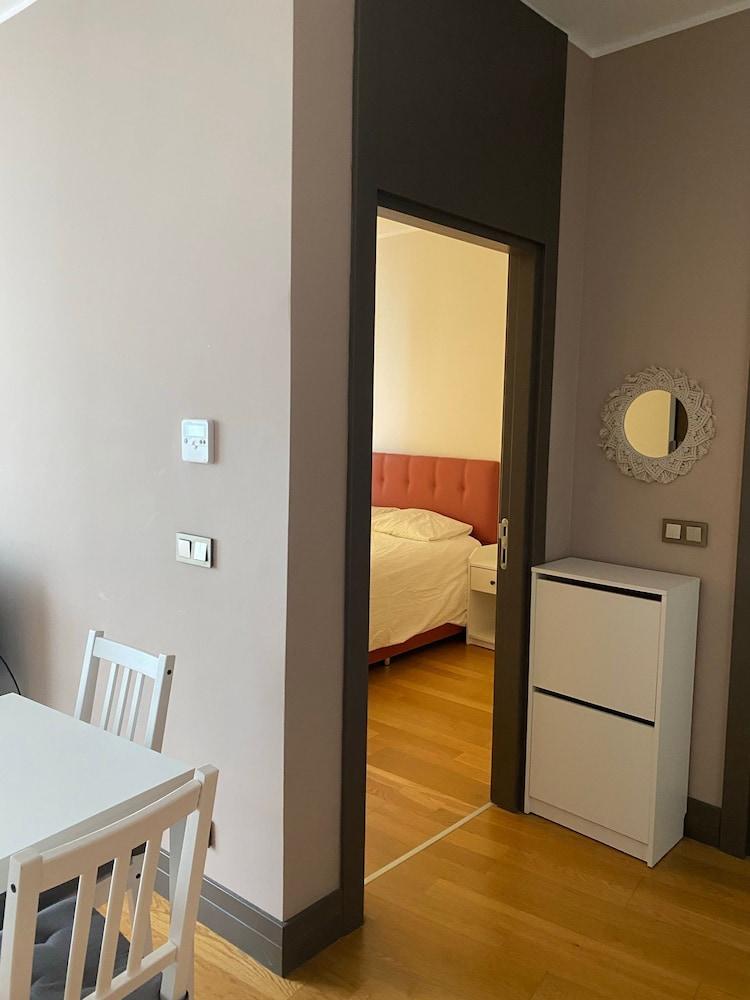 Deluxe 11 Unit For Rent In Centre Of Istanbul - Room