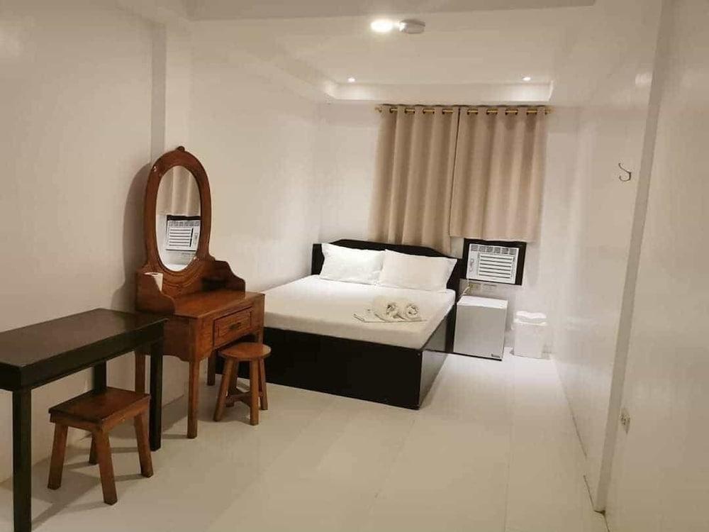 Ilicitos Resort Boracay - Room