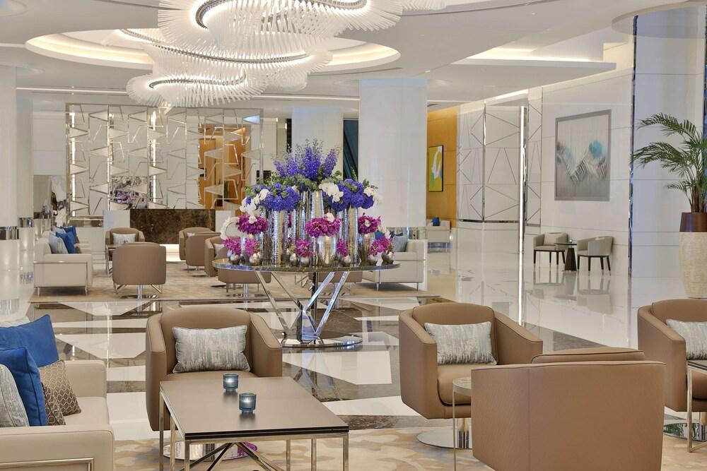 Hilton Dubai Palm Jumeirah - Lobby