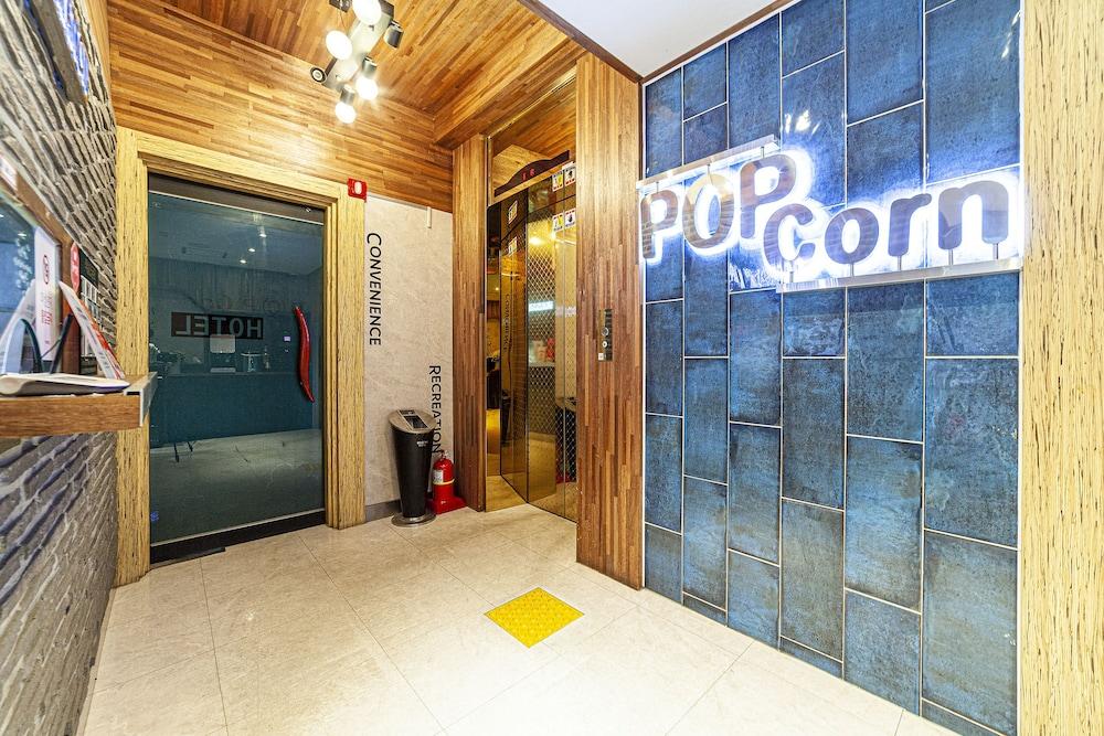 Busan station Popcorn Hotel - Featured Image