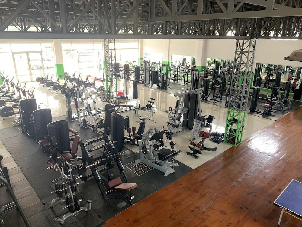 Asia and Africa Hotel - Gym