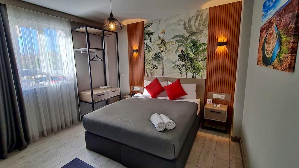 Letstay Panorama Suites - Room