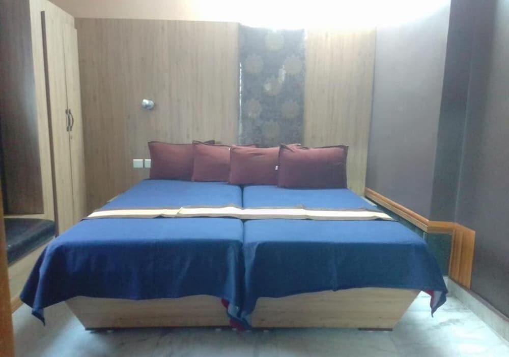 The Kei Inn & Suites Hotel - Room