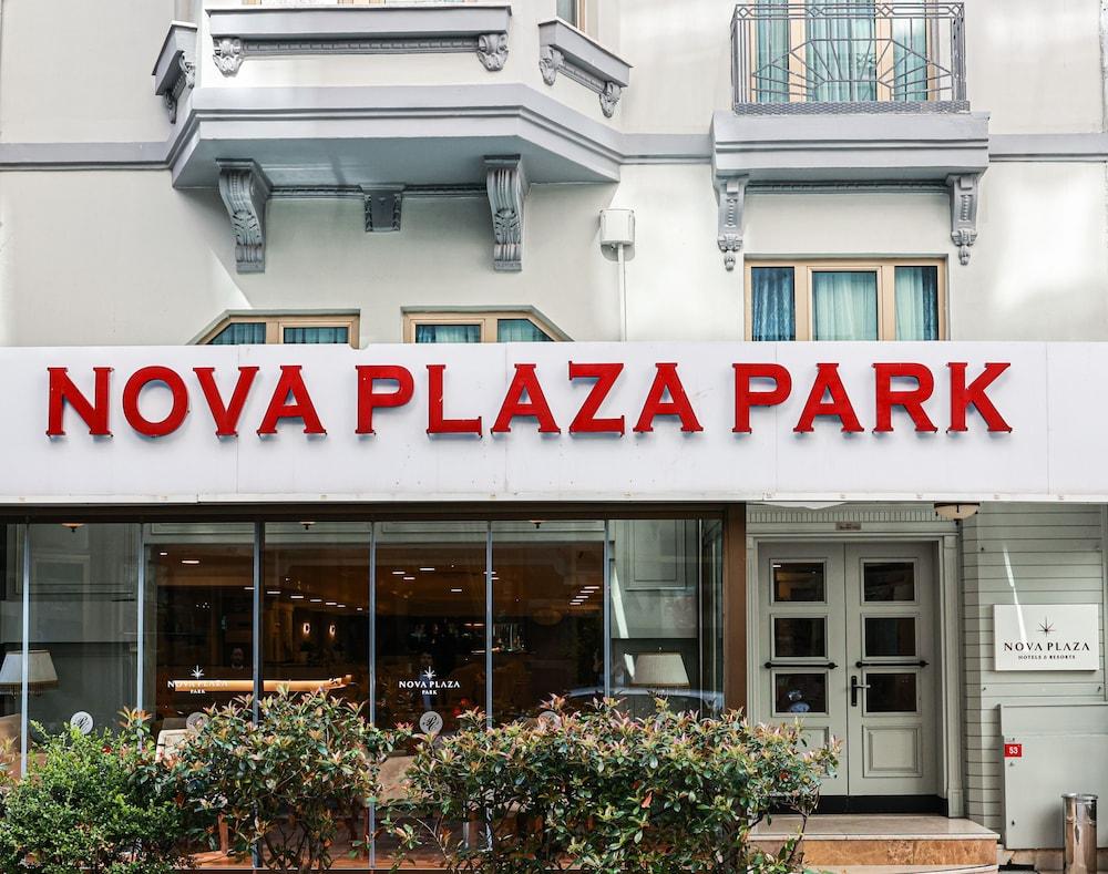 Nova Plaza Park Hotel - Featured Image