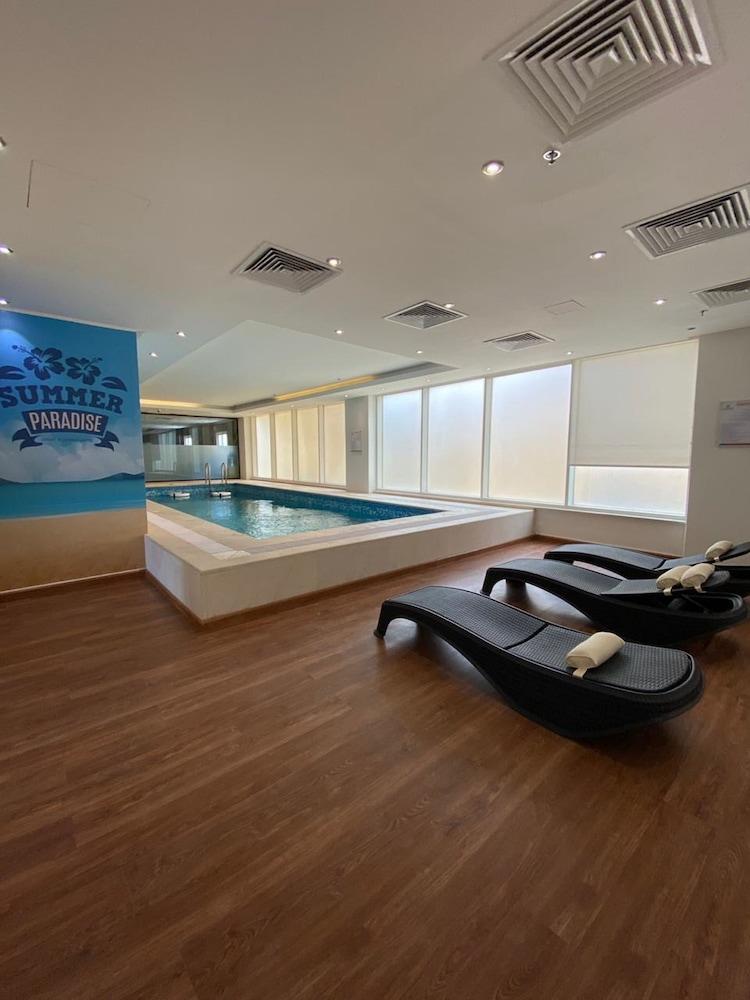 فندق حياة الرياض - Indoor Pool
