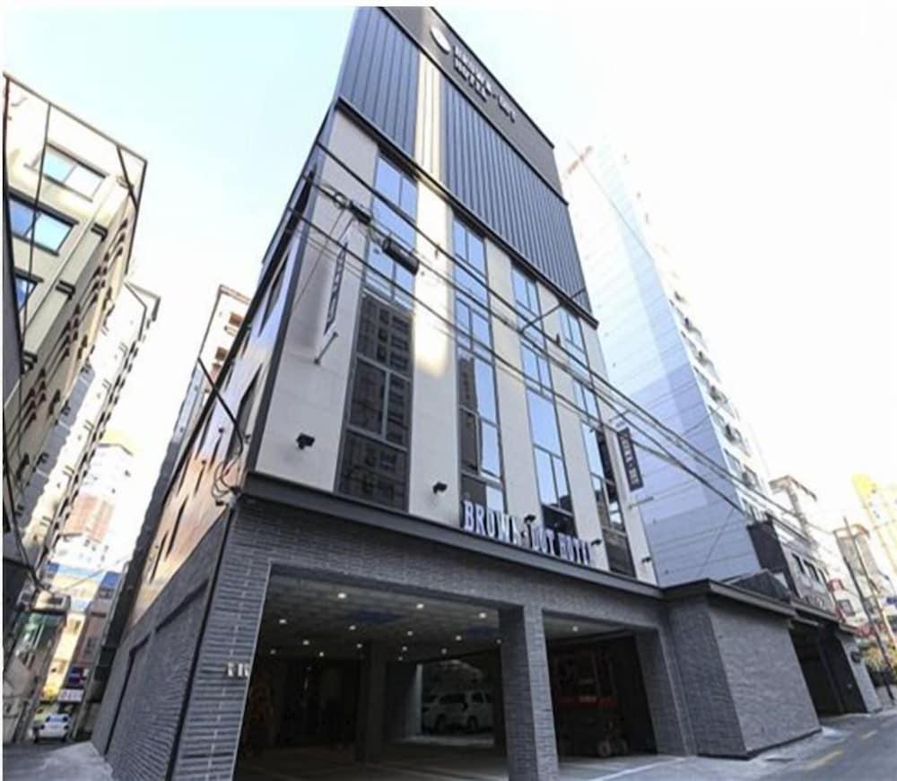 Brown Dot Hotel Yeonsan - Featured Image